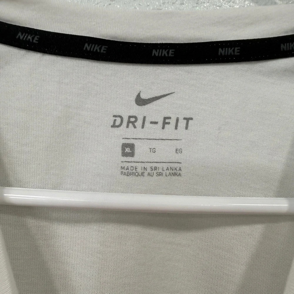 Nike Dri-FIT Mens XL White Black Split Swoosh Pinstripe Graphic T-Shirt